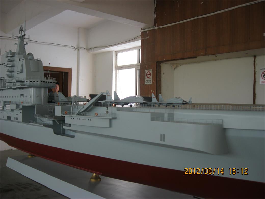 果洛辽宁舰模型